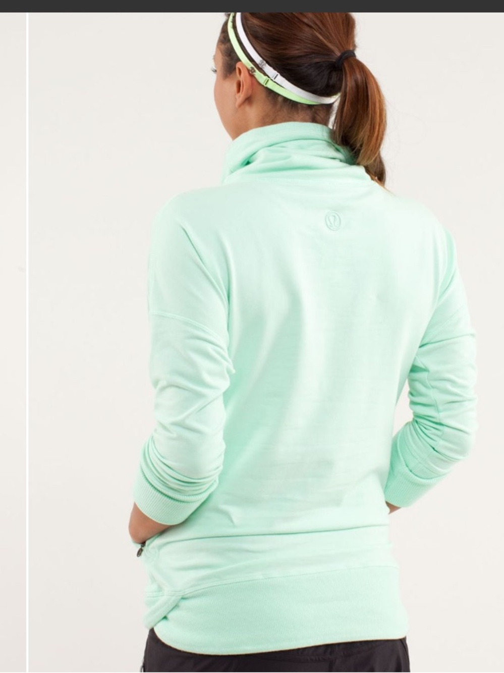 Lululemon Rest Day Pullover
Fresh Teal - Picture 3 of 8